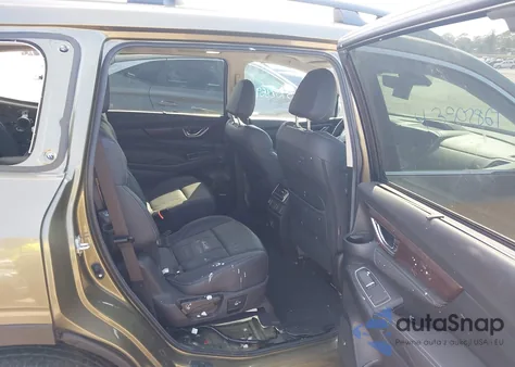 2024 Subaru Ascent Touring 7-Passenger z USA, uszkodzony, nr VIN 4S4WMAWD8R3406033